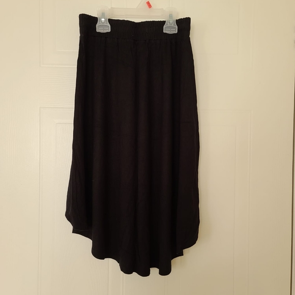 Garage High Low Skirt. Colour Black. Size XS. - Picture 2 of 3